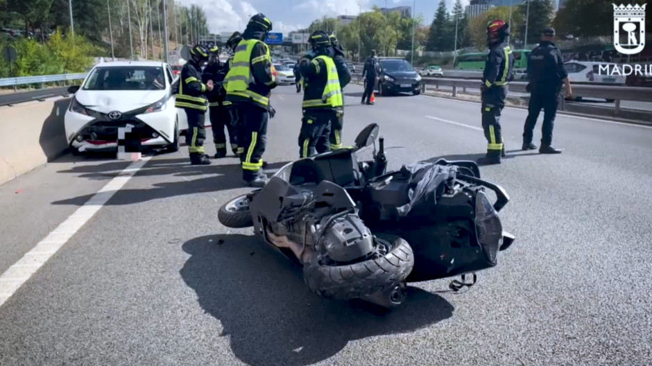 Herido grave un motorista al chocar contra un vehículo en la M 607