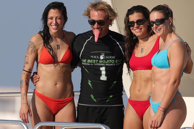 Las Merecidas Vacaciones De La Selecci N Femenina En Ibiza Paddle Surf