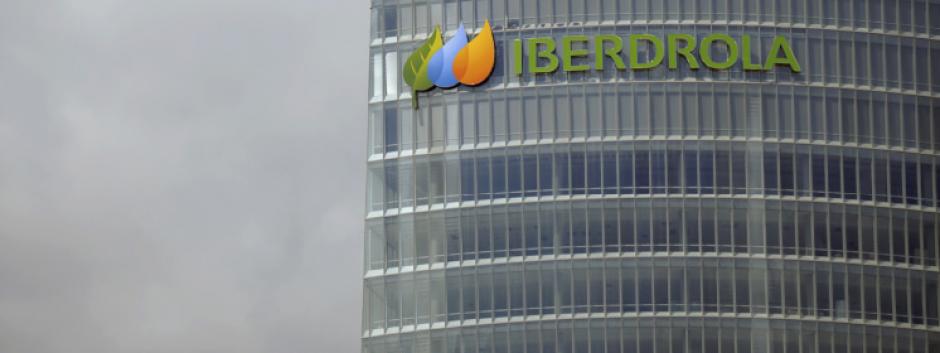 Iberdrola Eleva Tarifas Y Frena Proyectos De Renovables Tras Las