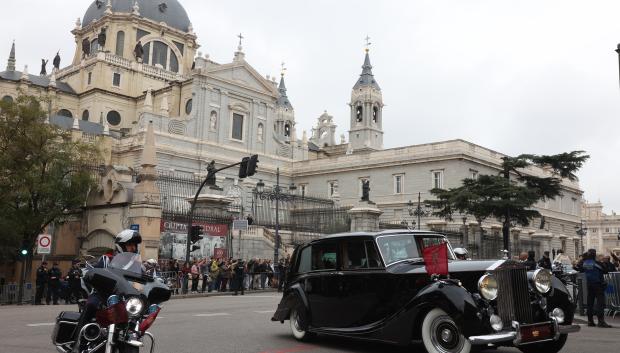 El Bulo Del Coche De La Jura De Leonor No Es Un Regalo De Hitler A Franco