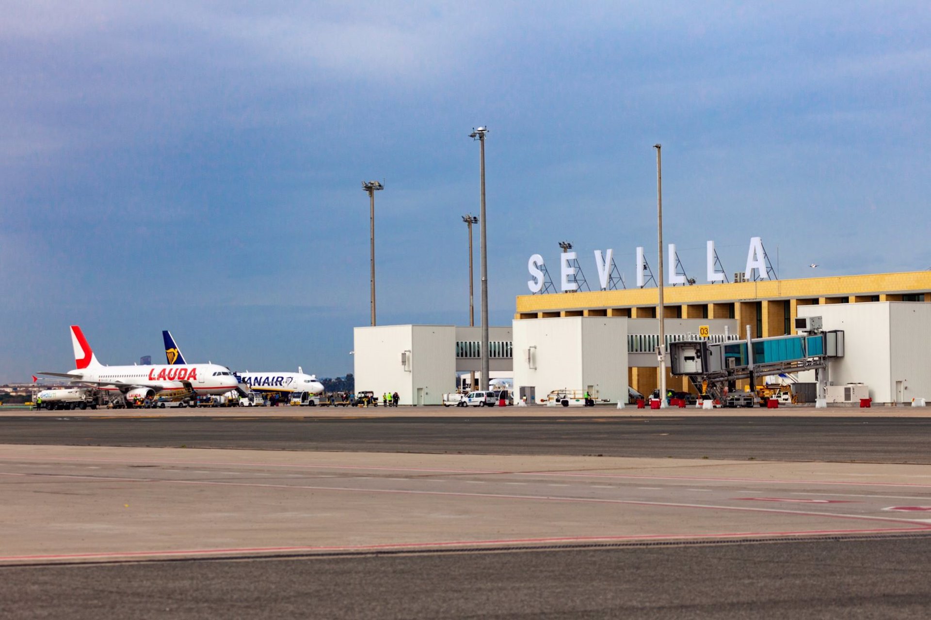 El Gobierno Ignora A Sevilla A Cuenta Del Cambio De Nombre Del Aeropuerto