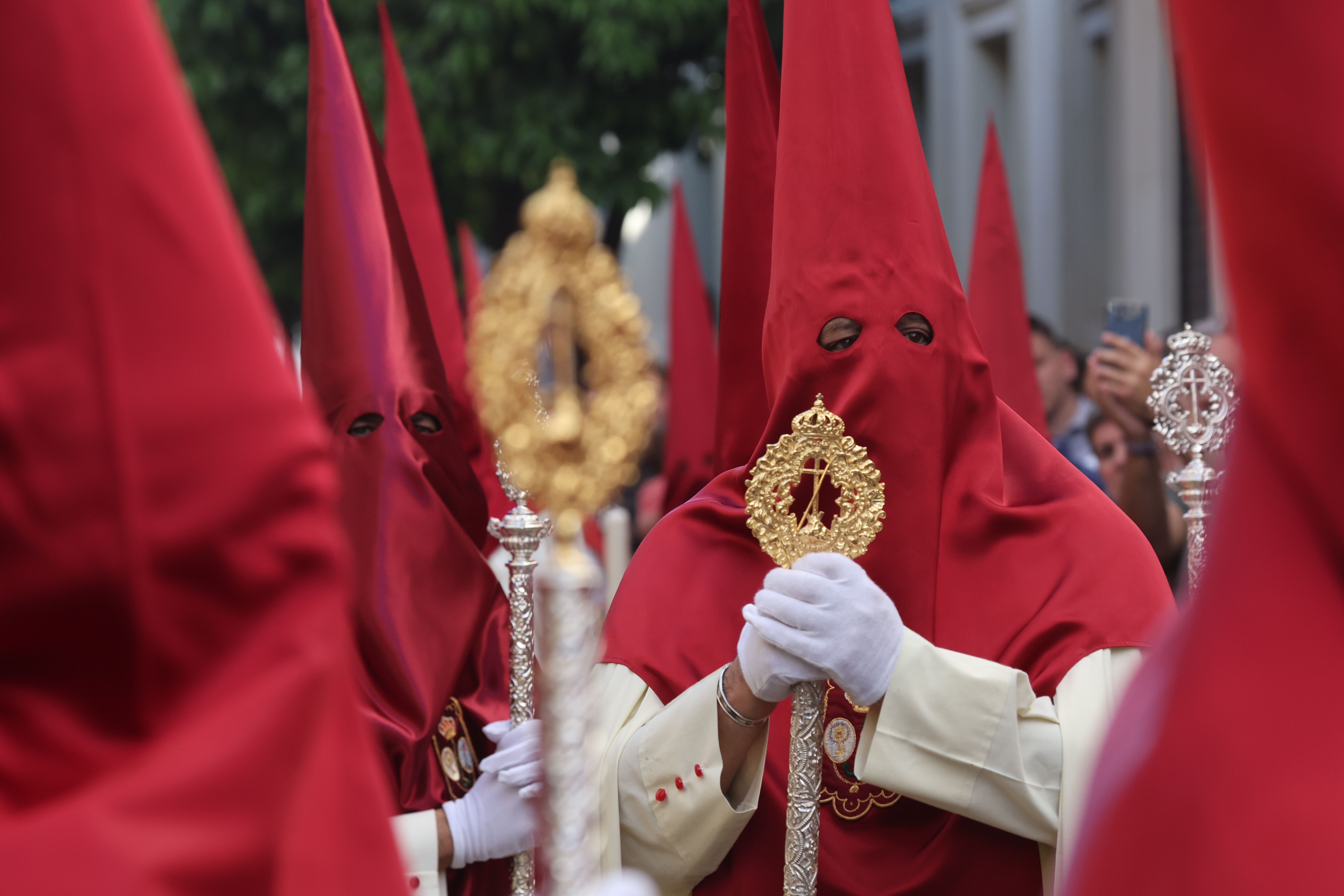 Qué significan los colores de los penitentes y nazarenos de la Semana