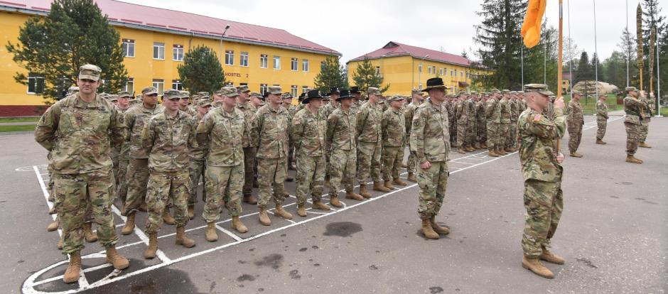 Soldados del ejército de EE.UU. en el Centro Internacional para el Mantenimiento de la Paz y la Seguridad, cerca de Leópolis, en Ucrania