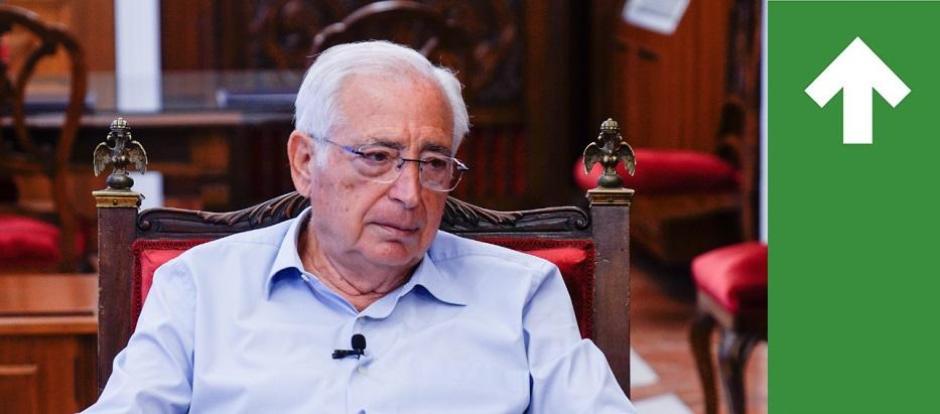 Juan José Imbroda, caras de la noticia