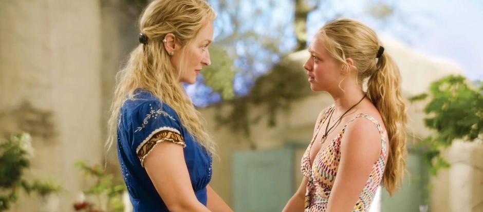 Meryl Streep y Amanda Seyfried, en<i> Mamma Mia!</i>