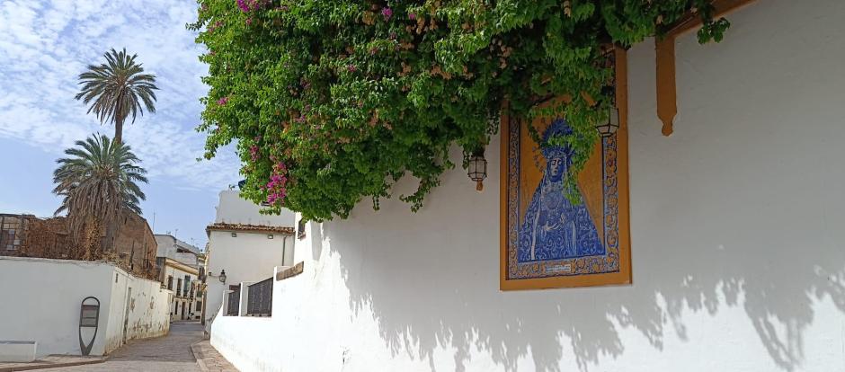 Azulejo devocional en el Bailío