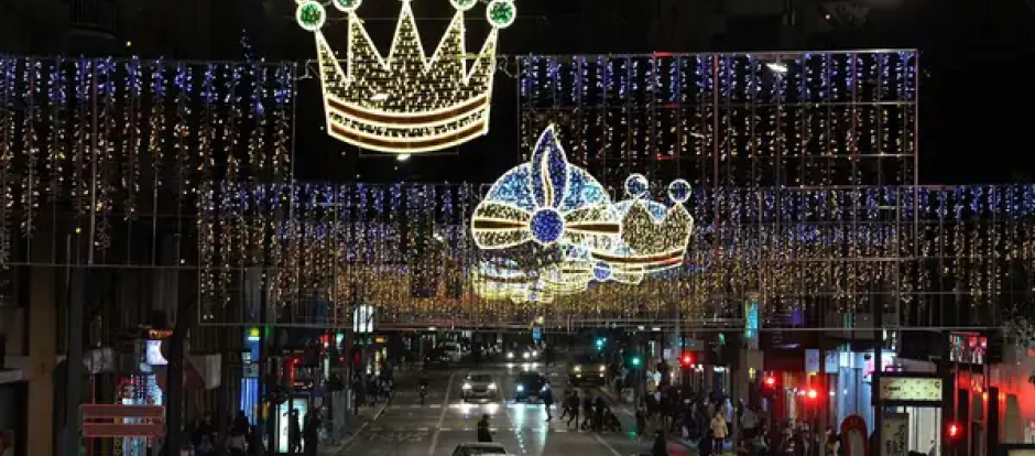 Luces de Navidad en la Gran Vía de Murcia