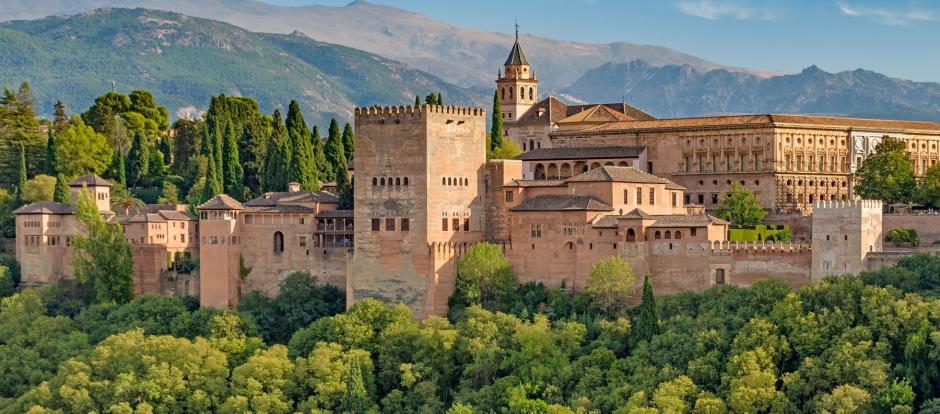 Granada es la ciudad española más reservada.