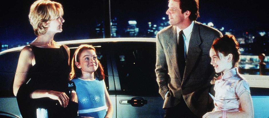 Lindsay Lohan interpreta dos papeles en<i> Tú a Londres y yo a California</i>