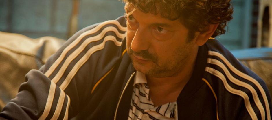 Manolo Solo, como El Triana, en <i>Tarde para la ira</i>