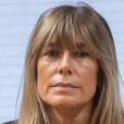 Begoña Gómez entrega el pasaporte al juez Peinado en los juzgados de Plaza de Castilla