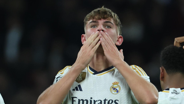 Nico Paz, sorprendente y eficaz salvador del Real Madrid en el duelo ante el Nápoles