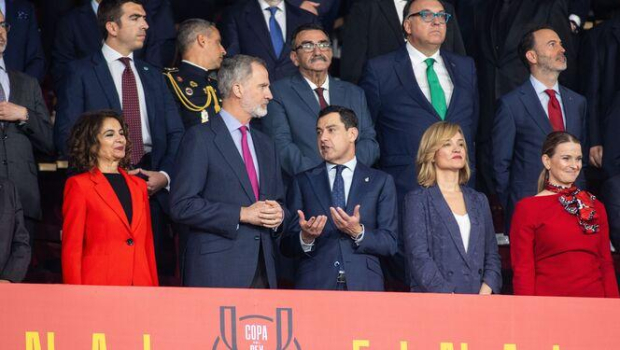 Moreno ha manifestado que el presidente del Gobierno, el socialista Pedro Sánchez, no asiste a esta final de la Copa del Rey al estar haciendo "campaña" electoral
