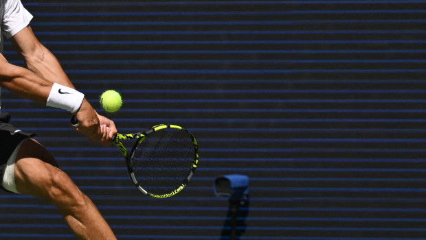 Carlos Alcaraz dio el susto en los entrenamientos previos al US Open torciéndose el tobillo