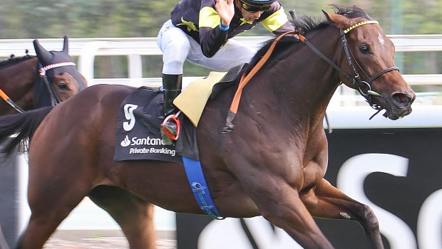 'Sophie's Watch' con Nico Valle y 'Love For Life' con Nico de Julián, llegada del 'Gran Premio 82 Aniversario del Hipódromo de la Zarzuela'