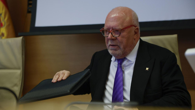 El excomisario José Manuel Villarejo antes de comparecer en la Comisión de investigación del Congreso