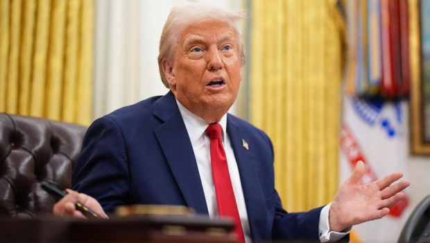 Trump promete ser más «benévolo» y suaviza el impacto de sus nuevos aranceles que impondrá en los próximos días