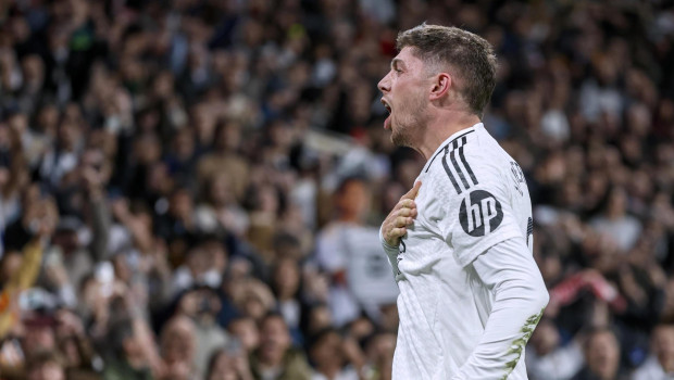 Federico Valverde celebra el gol de la victoria