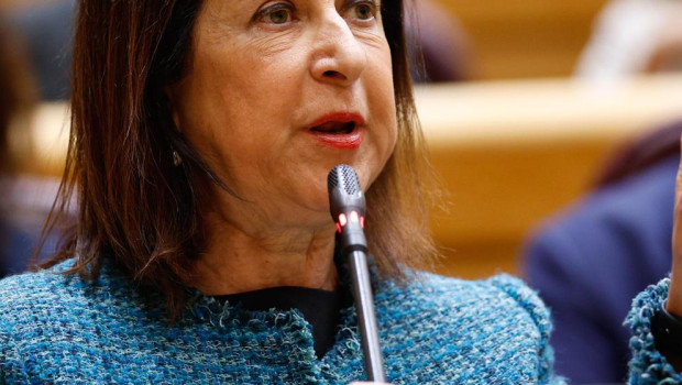 La ministra de Defensa, Margarita Robles, durante la sesión de control al Gobierno celebrada por el pleno del Senado, este martes en Madrid