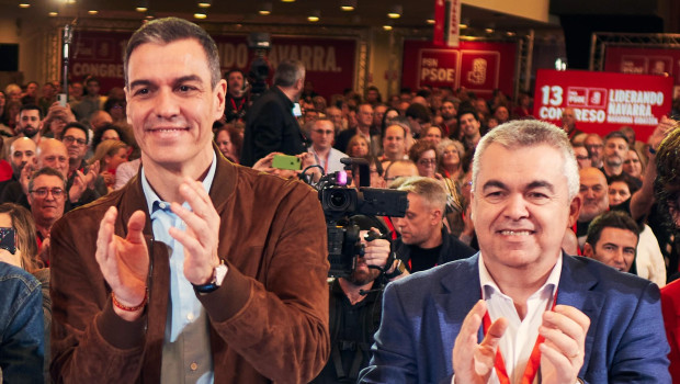 El presidente del Gobierno, Pedro Sánchez, junto a Santos Cerdán