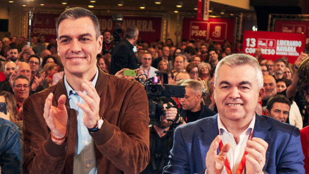El presidente del Gobierno, Pedro Sánchez, junto a Santos Cerdán