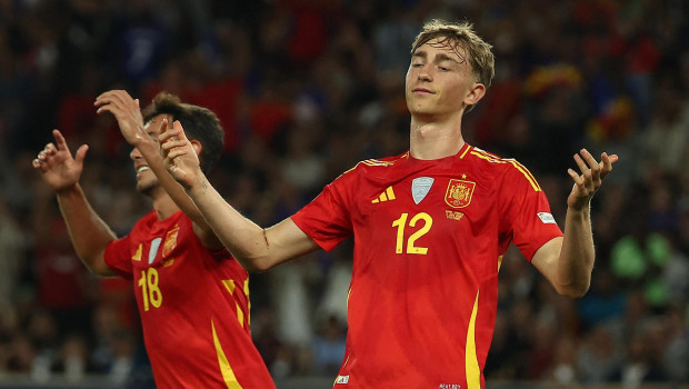 Dean Huijsen firmó un gran partido ante Francia