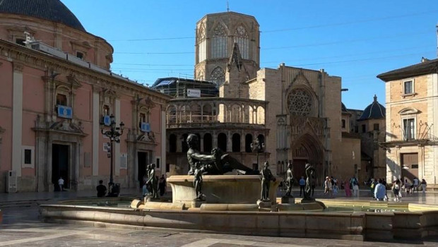 Imagen de la plaza de la Virgen de Valencia.