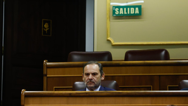 José Luis Ábalos, en una imagen de archivo en su escaño del grupo mixto

Alejandro Martínez Vélez / Europa Press
28/10/2025