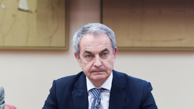 El expresidente del Gobierno José Luis Rodríguez Zapatero durante el acto de homenaje a José Enrique Serrano Martínez