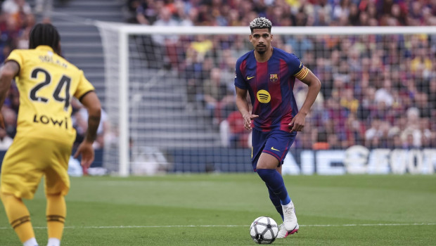 Ronald Araujo, durante un partido frente al RCD Espanyol