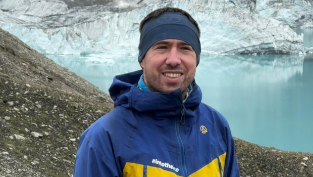 Eñaut Izagirre, experto en glaciares, en su visita a Nepal
