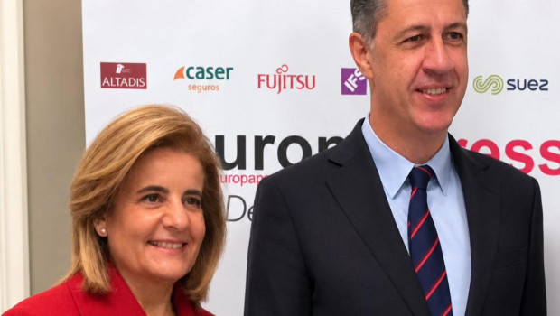 La imagen publicada por Albiol en la que se encuentra junto a Báñez