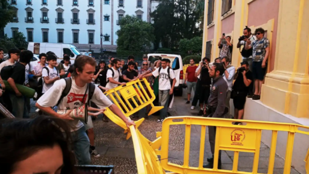 Protestas violentas en el seno de la Universidad de Sevilla a favor de Palestina