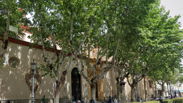 La iglesia de la Magdalena en Sevilla cada vez tiene más demanda por parte de las parejas