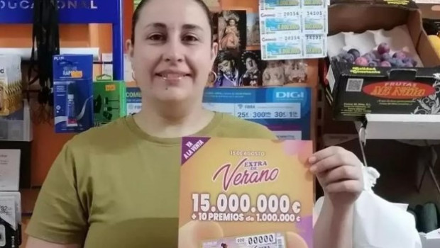 El boleto premiado con 433.720 euros fue vendido por una tienda de alimentación de Benacazón