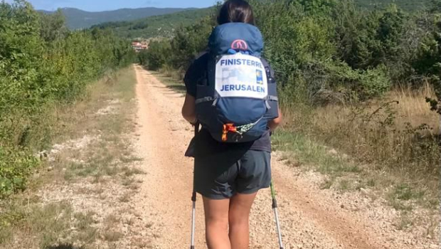 Carlota Valenzuela sabe mucho de caminos y de amor, porque esta joven lo dejó todo para hacer un recorrido muy especial