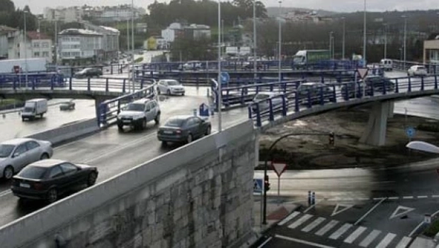 Rotonda de Sabón (Arteixo), poco después de su inauguración en 2014