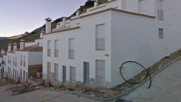 Edificaciones que se levantaron en la parcela municipal que el entonces alcalde del PSOE regaló a un constructor