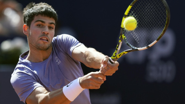 Carlos Alcaraz, durante su partido de octavos de final contra el serbio Laslo Djere