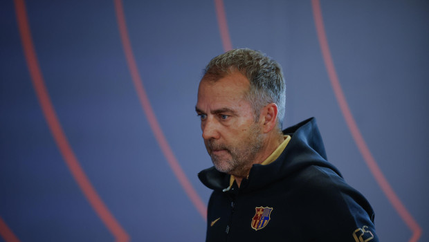 Hansi Flick cargó contra Javier Tebas por los horarios