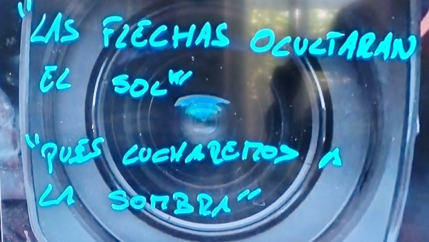 Imagen de la firma de Alcaraz en la cámara tras pasar a cuartos de Roma