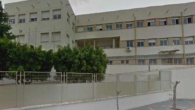 El servicio de Emergencias ha enviado hasta la calle Instituto, donde han ocurrido los hechos, varias unidades