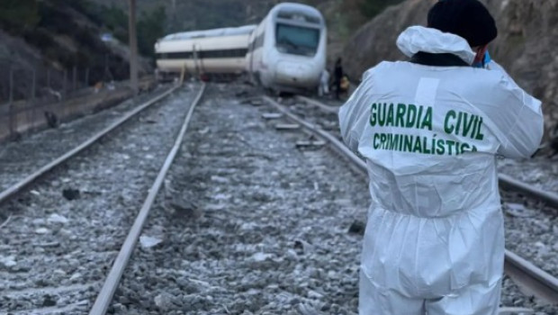 "Nuestro cariño y solidaridad con las familias de los periodistas María Clauss y Óscar Toro, y el resto de las víctimas", señalan desde el Sindicato de Periodistas de Andalucía (SPA)