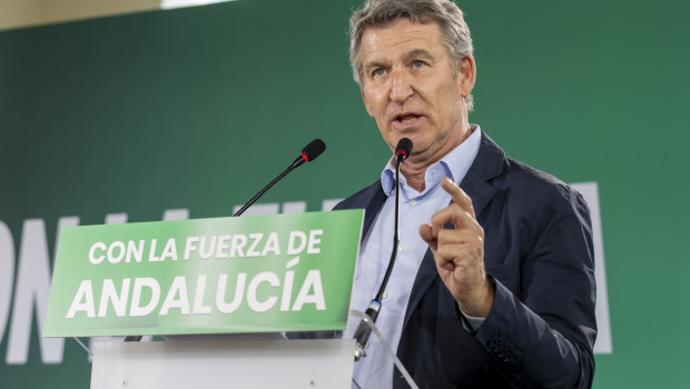 Feijóo clausura un acto del PP en Huelva con Loles López