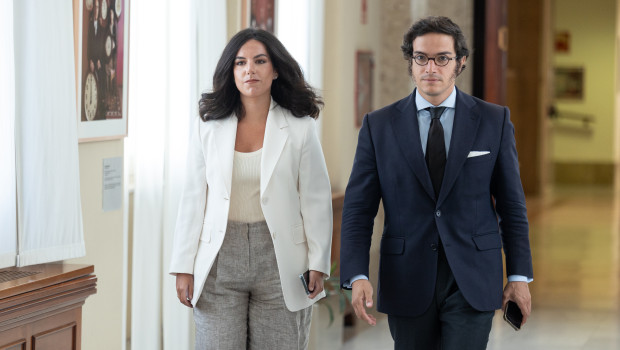 La portavoz de Vox en el Congreso, Pepa Millán, y el diputado de Vox, José María Figaredo, a su llegada a la Junta de Portavoces en el Congreso de los Diputados