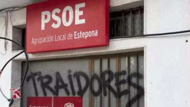 Es ahora el PP de Estepona el que exige disculpas públicas a los socialistas por pedirles que condenaran un ataque que no fue tal