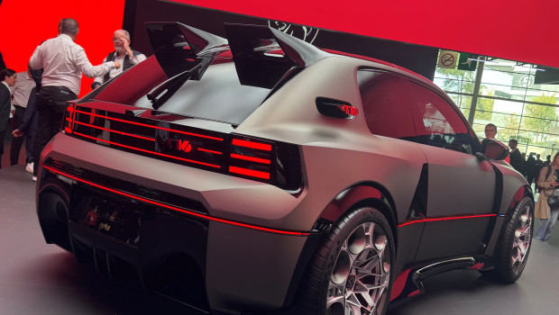 Peugeot E-T16, una brutal eléctrico que rememora antiguos GTI de la firma