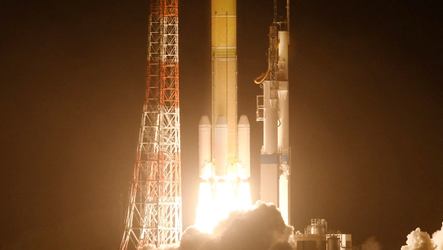 El cohete H3, que transportaba la nave espacial Martian Moons eXploration (MMX), lanzado desde el Centro Espacial Tanegashima