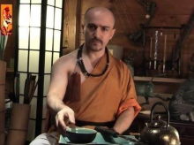 Juan Carlos Aguilar, el falso monje shaolín, durante un vídeo promocional de su página web