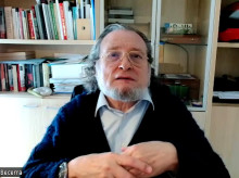 Santiago Niño Becerra: «Cada vez hay más signos de que la economía no va bien»
